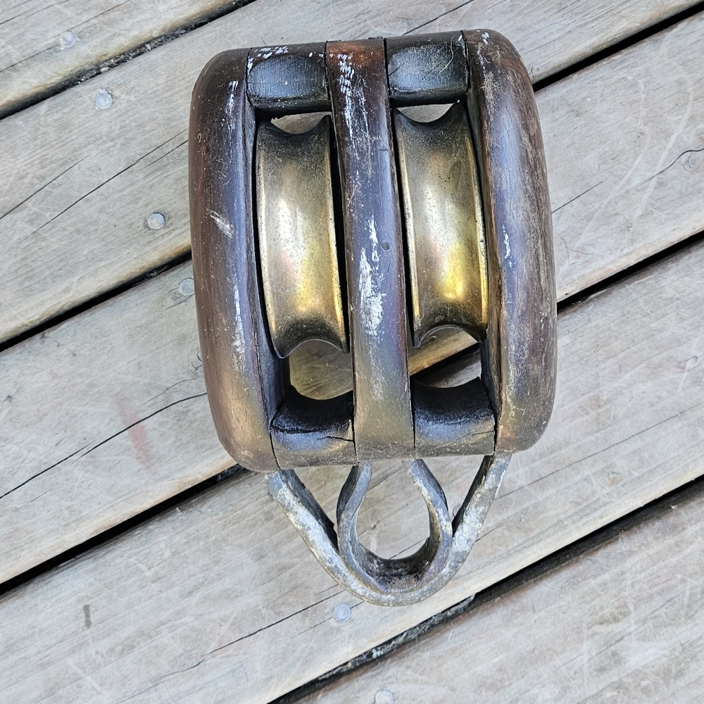 Pulley - Picture 2 of 3